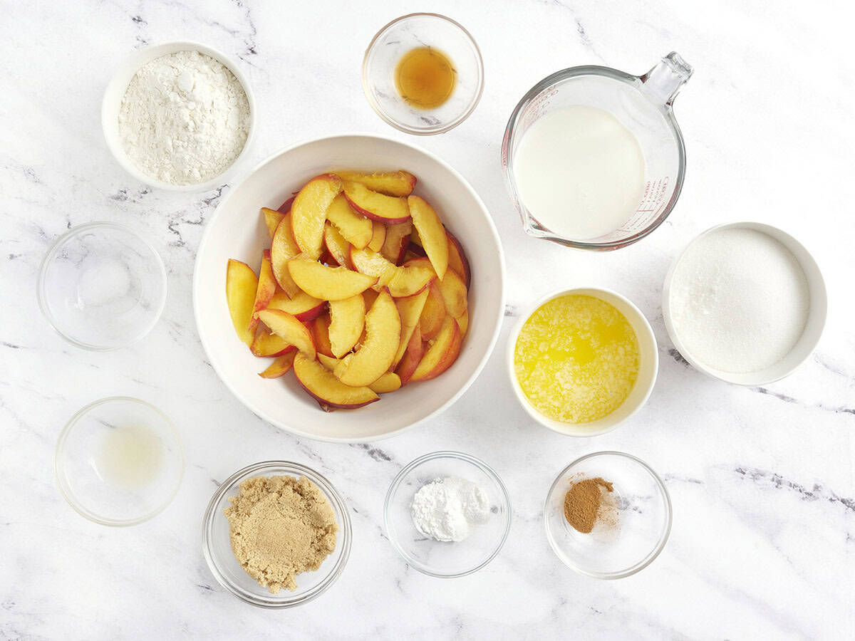 Die Zutaten für Pfirsichschuster.