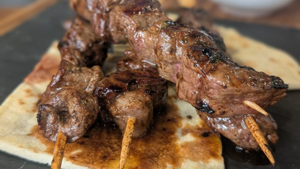 Nenven Maguires Rindfleischspieß mit Satay: Heute