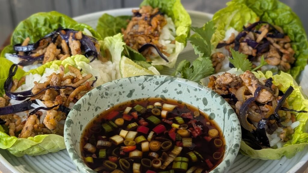 Schweinefilet von Catherine Fulvio mit Salat