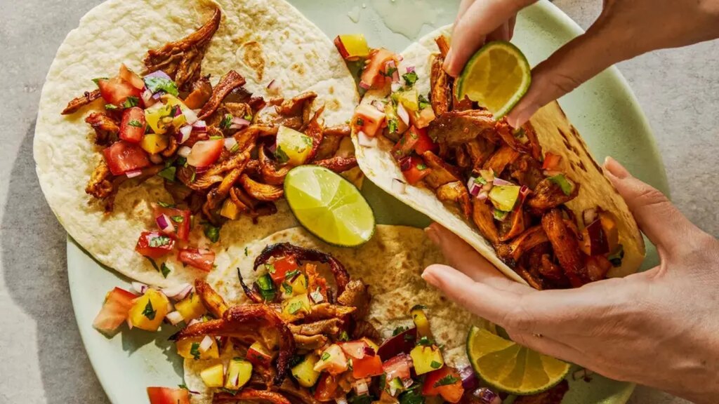 BOSH!s rauchige BBQ-Pulled-Austernpilz-Tacos