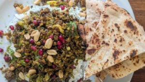Arun Kapils grünes Chili-Lamm, Radieschen-Minz-Salat, gefrorene Gurke