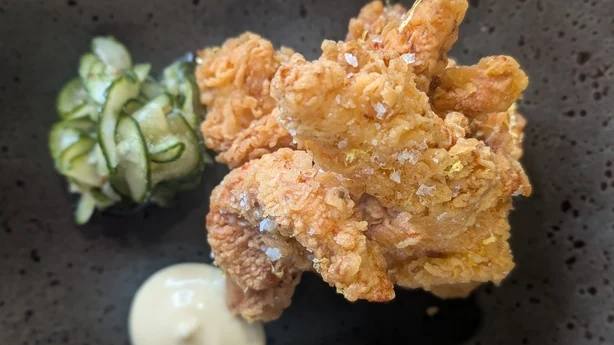 Kev Ahernes gebratenes Hähnchen mit gerösteter Knoblauch-Aioli 