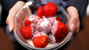 6 Möglichkeiten, Erdbeeren in dieser Saison zu essen, vom Wimbledon-Chefkoch