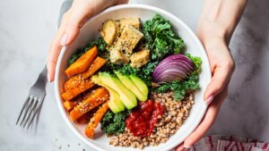 Wie Sie mehr pflanzliches Protein in Ihre Ernährung integrieren