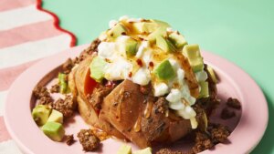 Würziges Taco-Rindfleisch-Süßkartoffelrezept mit heißem Honig
