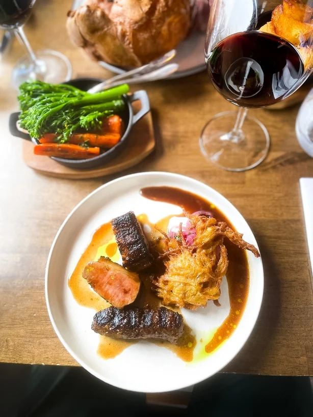 Ein Abendessen in Noble, Holywood