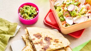 Die käsigen, zerdrückten Rindfleisch-Quesadillas von Joe Wicks
