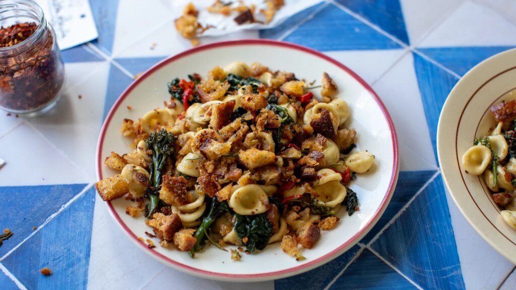 Donal's Italian Kitchen: Orecchiette mit Gemüse und würzigem Pangratto