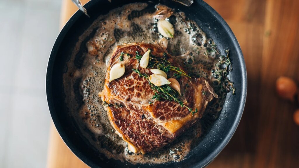 Marco Pierre White erklärt, wie man das perfekte Steak zubereitet